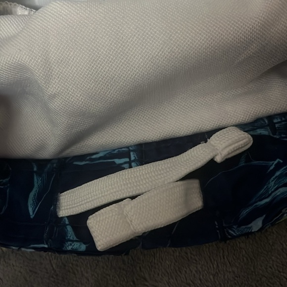 Body Glove swimming trunks size XL - Picture 8 of 8